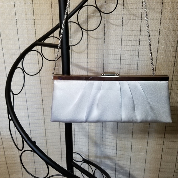 Jessica McClintock - Picture 2 of 6